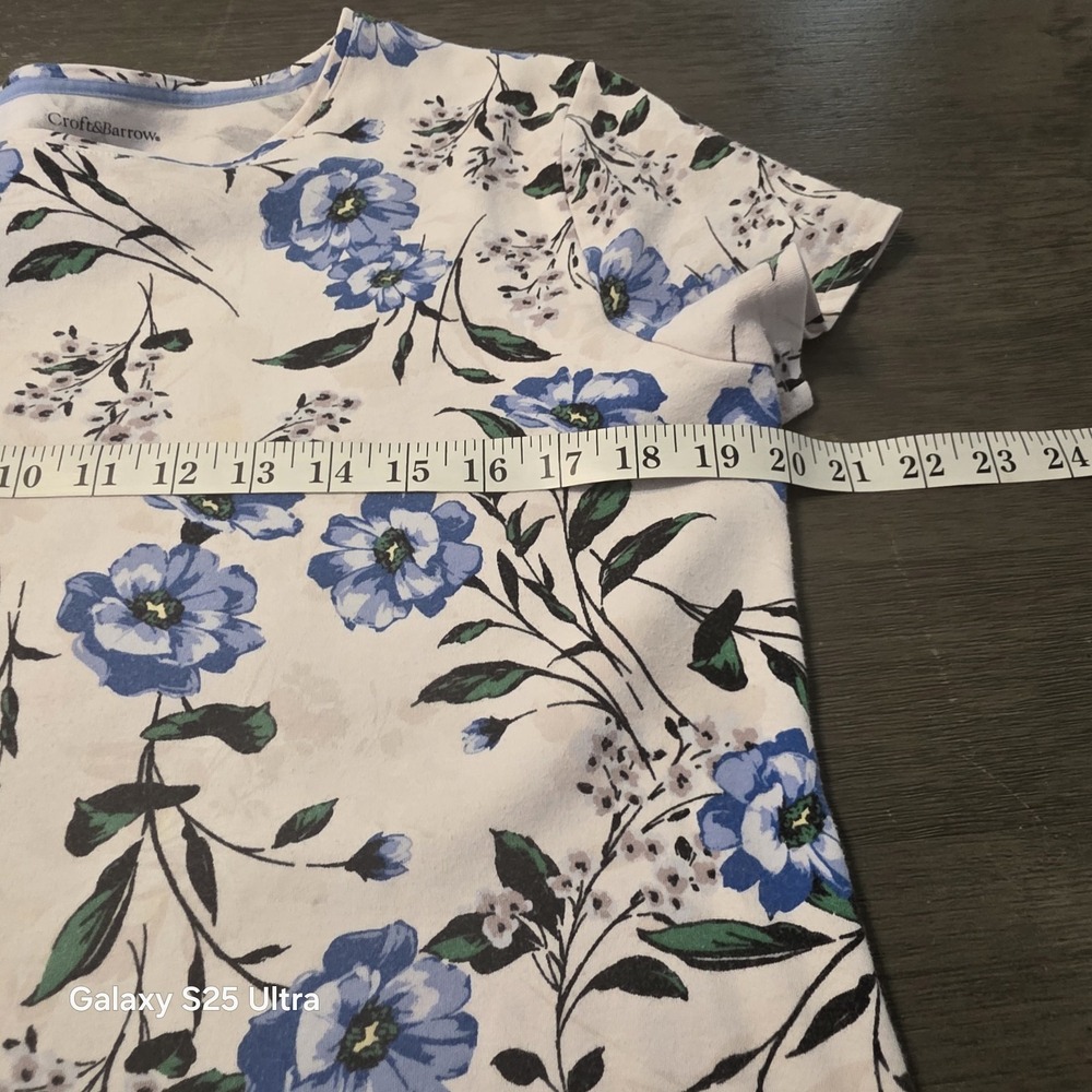 Croft & Barrow Womans Large L Short Sleeve Shirt Classic Tee Floral Top Cotton - Picture 3 of 5